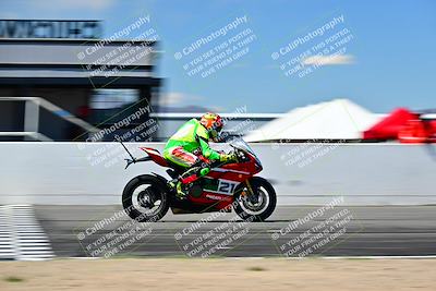 media/Mar-25-2024-Moto Forza (Mon) [[8d4319bd68]]/3-Intermediate Group/Session 4 (Front Straight Speed Pans)/